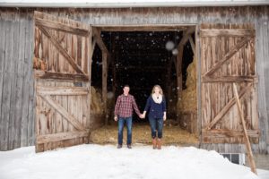 A Winter Fam Engagement Session outside of Ottawa