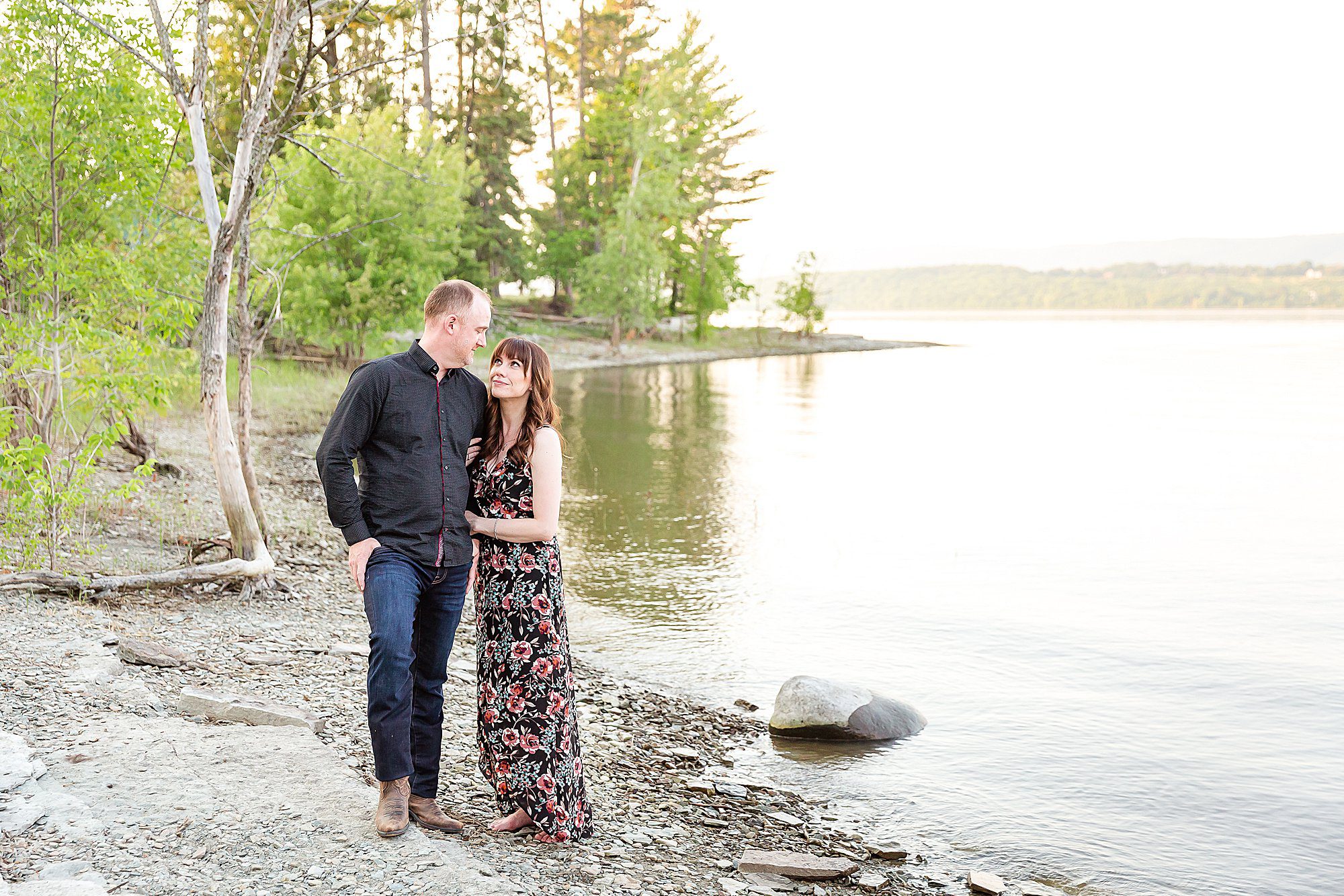 Summer Engagement Photos in Ottawa at Pinhey's Point 12