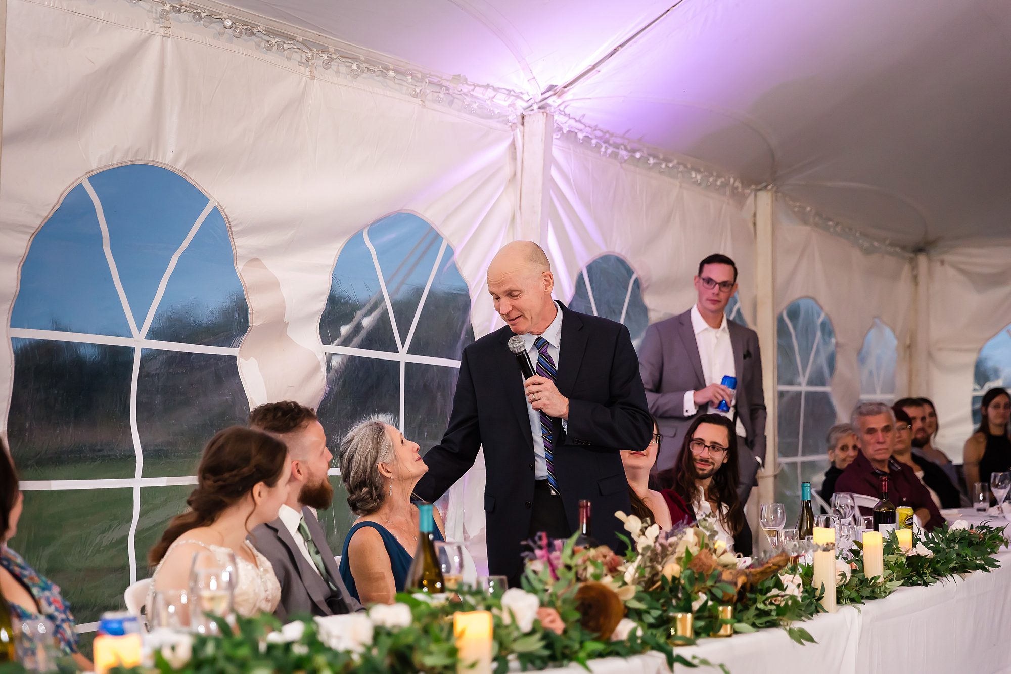 speeches at outdoor wedding